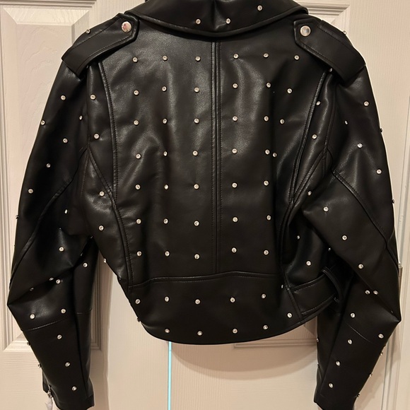 NWT Forever 21 Rhinestone Studded Faux Leather Moto Jacket Cropped - Picture 4 of 7